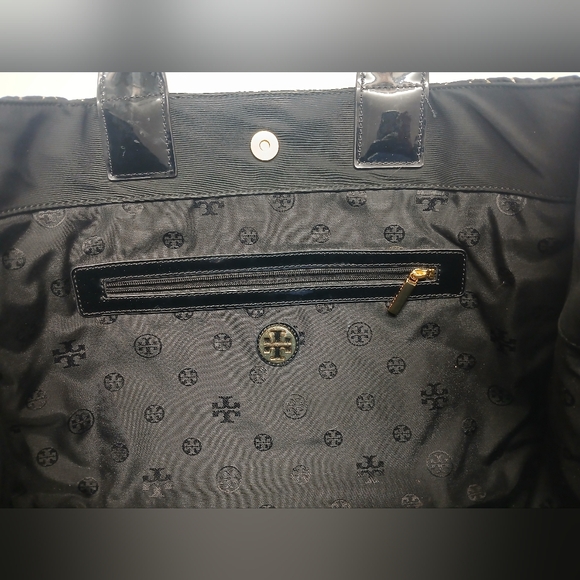 Tory Burch Black Quilted Tote with Gloss Logo - Picture 10 of 15